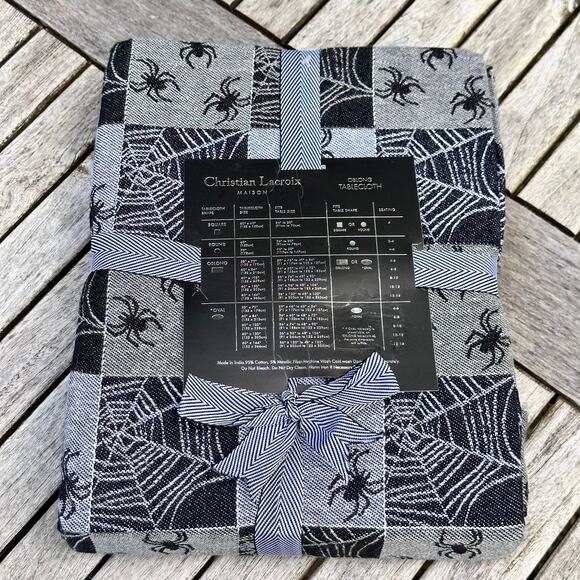 Halloween 60" x 84" Spiders Tablecloth Christian Lacroix Silver Black Oblong New - Picture 8 of 10